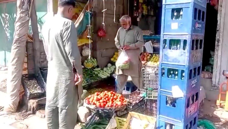 Kondisi Kashmir setelah pengumuman gencatan senjata perlahan kembali normal. (Reuters TV) Kondisi Kashmir setelah pengumuman gencatan senjata perlahan kembali normal. (Reuters TV)