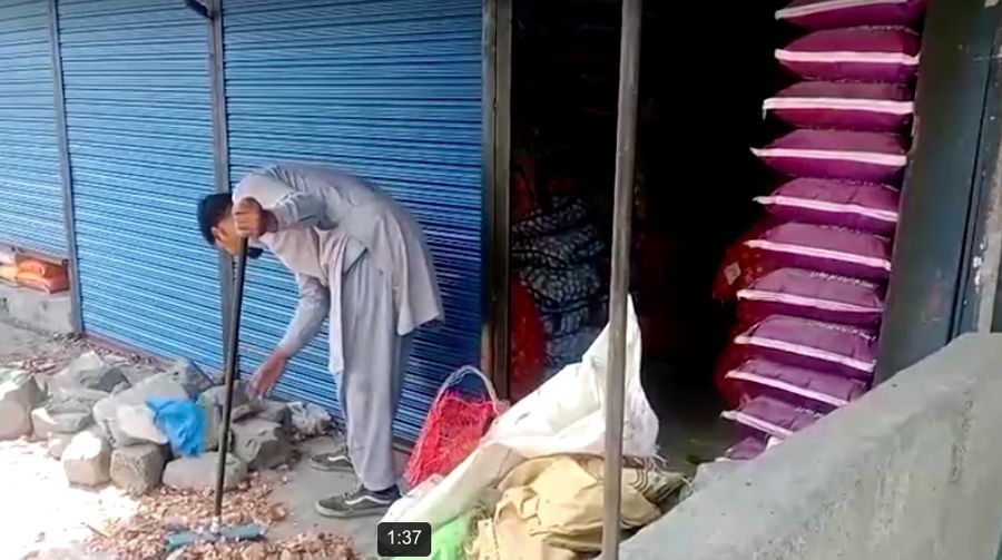Kondisi Kashmir setelah pengumuman gencatan senjata  perlahan kembali normal. (Reuters TV)