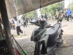 Pesilat di Krian Sidoarjo Konvoi Lalu Tawuran Lempar Batu