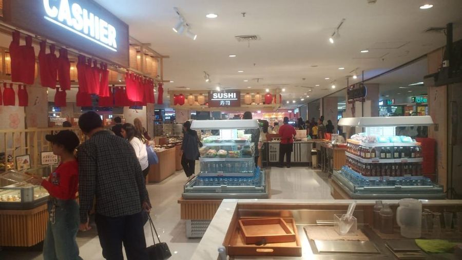 Program diskon besar-besaran Transmart Full Day Sale. (CNBC Indonesia/Khoirul Anam)