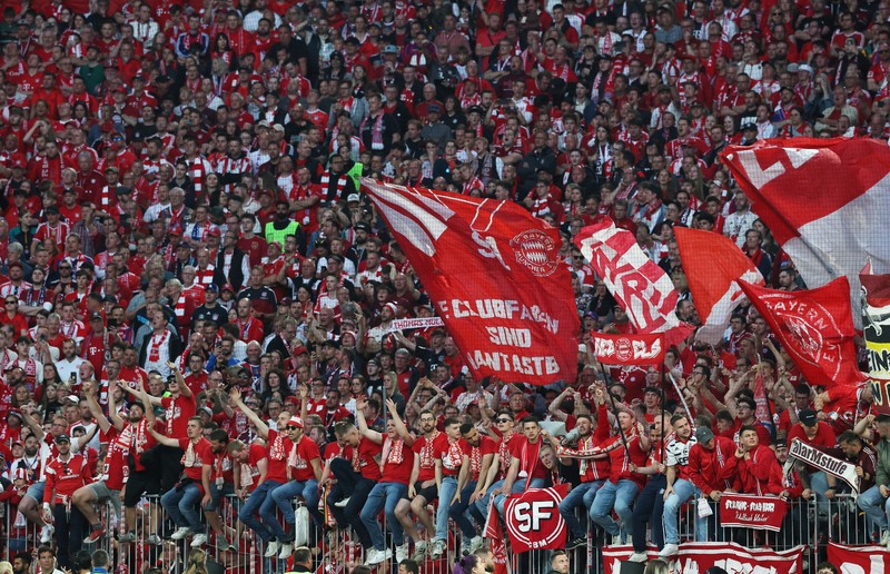 SOCCER-GERMANY-FCB-BMG/REPORT Soccer Football - Bundesliga - Bayern Munich v Borussia Moenchengladbach - Allianz Arena, Munich, Germany - May 10, 2025 General view of Bayern Munich players on the podium during the trophy ceremony after winning the Bundesliga REUTERS/Angelika Warmuth DFL REGULATIONS PROHIBIT ANY USE OF PHOTOGRAPHS AS IMAGE SEQUENCES AND/OR QUASI-VIDEO.