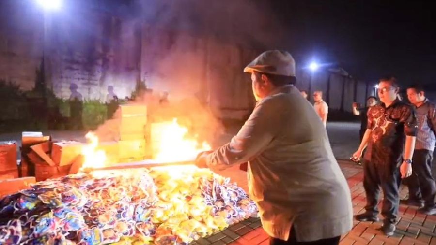 Kepala Badan Penyelenggara Jaminan Produk Halal (BPJPH) RI, Ahmad Haikal Hasan menegaskan semua produk yang mengandung unsur babi sudah ditarik dari peredaran dan dimusnahkan. (Dok. BPJPH)