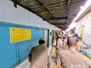Penyegelan 27 Warung Remang-remang di Ponorogo Berlangsung Panas