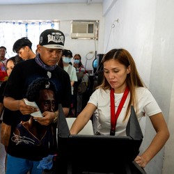 Potret Pemilu Filipina, Ajang Duel Presiden Lawan Wapres Sendiri