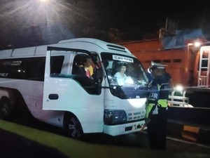 Kurir Sabu 7 Kg Jaringan Malaysia Diringkus di Tol Warugunung