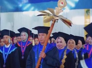 Video: Penjelasan Kepala SMK di Purwokerto soal Wisuda Mirip Universitas
