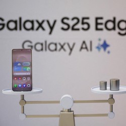 HP Baru Samsung Salip iPhone Air, Intip Bodi Tipis Galaxy S25 Edge