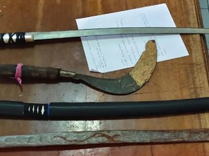 Remaja di Demak Ditangkap Usai Terciduk Kejar Orang Sambil Bawa Samurai