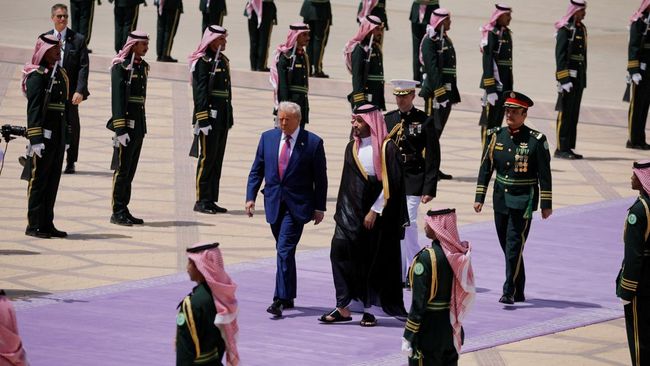 Trump Terbang ke Arab Saudi, Siap Buat Kesepakatan Besar!