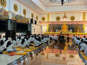 Perayaan Waisak di Banjarmasin, Umat Diajak Hilangkan Kotoran Batin