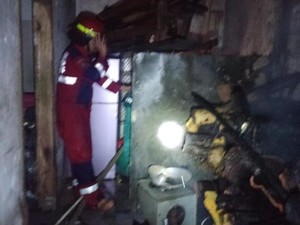 Diduga Dibakar Pemiliknya, Rumah di Ciamis Hangus Terbakar