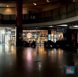 Mal Ternama di Pluit Sunyi Sepi-Toko Tutup dan Lift Mati, Ada Apa?