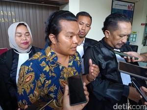 Agus Difabel Muntah dan Nangis Saat Pengacara Bacakan Pembelaan