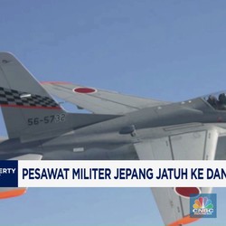 Video: Pesawat Militer Jepang Jatuh ke Danau Usai Lepas Landas