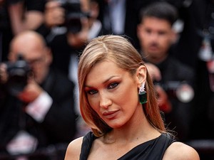 Bella Hadid Lebaranan dengan Seruan Free Palestine