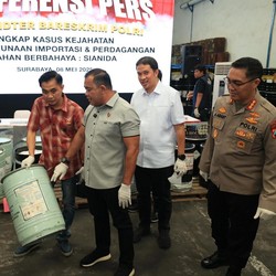 6.000 Drum Sianida Ilegal Diamankan, Ternyata Buat Tambang Emas Ilegal