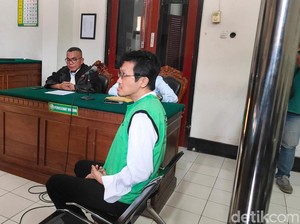 Pria Surabaya Datangkan Narkotika dari Jerman Alasannya buat Pengobatan