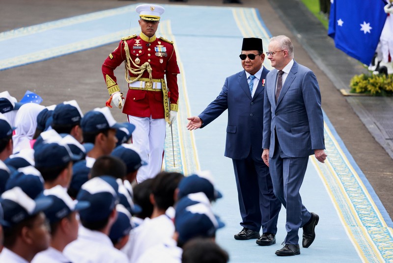 Perdana Menteri Australia Anthony Albanese dan Presiden Indonesia Prabowo Subianto bertemu di Istana Merdeka di Jakarta, Indonesia 15 Mei 2025. Perdana Menteri Australia Anthony Albanese dan Presiden Indonesia Prabowo Subianto bertemu di Istana Merdeka di Jakarta, Indonesia 15 Mei 2025. (REUTERS/Ajeng Dinar Ulfiana)