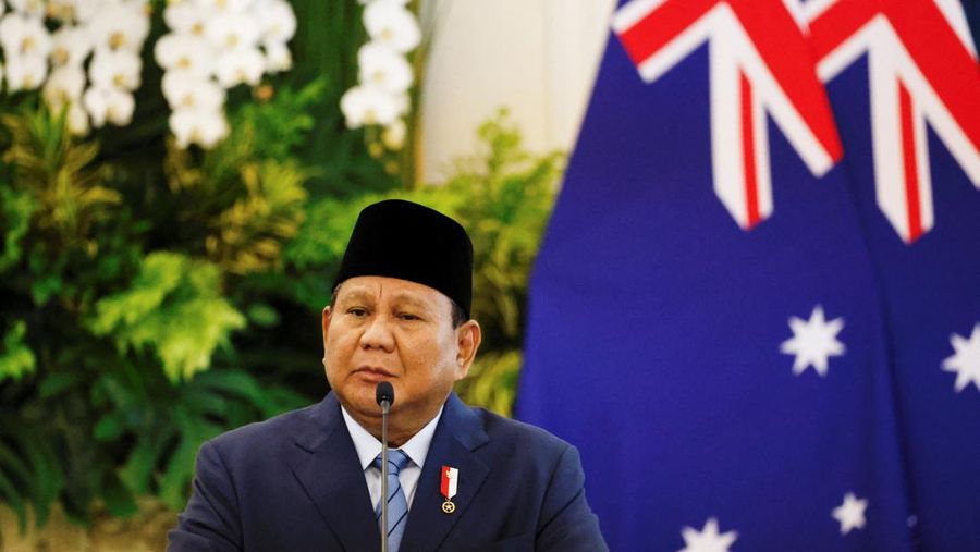Perdana Menteri Australia Anthony Albanese dan Presiden Indonesia Prabowo Subianto bertemu di Istana Merdeka di Jakarta, Indonesia 15 Mei 2025. (REUTERS/Ajeng Dinar Ulfiana)