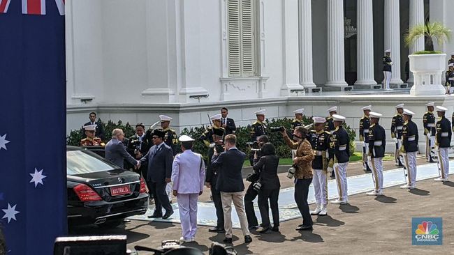 PM Australia Tiba di Istana Merdeka, Disambut Langsung Prabowo