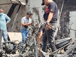 16 Motor Siswa SMK di Cianjur yang Dititipkan Hangus Terbakar