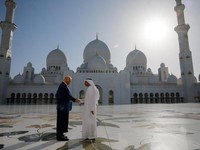 4 Fakta Kunjungan Mewah Donald Trump Keliling Negara Timur Tengah