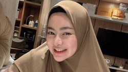 Vitalia Sesha Terketuk Hijab Usai Lihat Konten TikTok, Mohon Doa untuk Istikamah