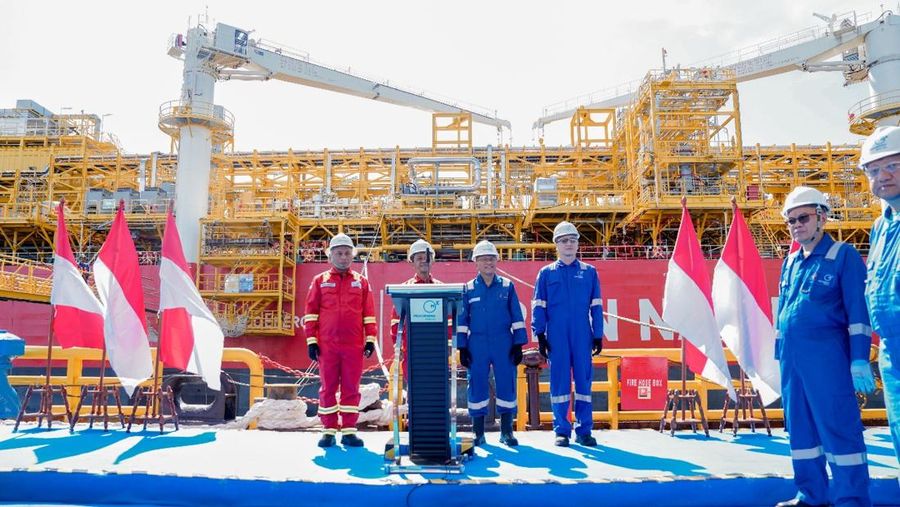 Menteri ESDM Bahlil Lahadalia meresmikan produksi perdana 2 lapangan migas milik Medco E&P Natuna Ltd di Laut Natuna, Kepulauan Riau. Dok: Kementerian ESDM