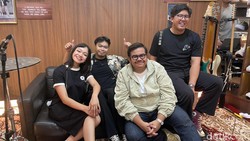 Cerita Reality Club di Panggung Intim House of Chuck