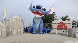 Video Keseruan Disney Stitch Summer Invasion: Belajar Tari Hula