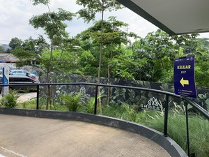 Melihat Akses Baru Stasiun Tanjung Barat yang Lebih Panjang