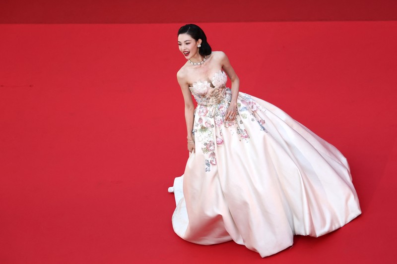 Artis Indonesia, Syahrini berpose di karpet merah saat tiba di pemutaran film Artis Indonesia, Syahrini berpose di karpet merah saat tiba di pemutaran film