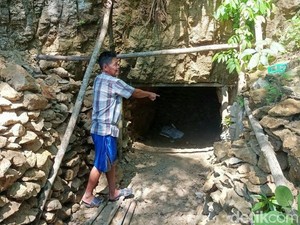 Saat Mitos Santet Kalah dengan Perburuan Gigi Megalodon di Gua Sukabumi