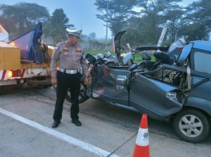 Avanza Tabrak Truk di Tol Gempol-Pasuruan, 2 Penumpang Tewas