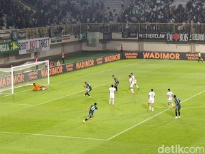 Babak Pertama PSS Sleman Vs Persija Sama Kuat 1-1