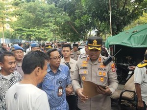 Giliran Posko Ormas di Jakut Dibongkar Polisi