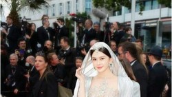 Terlalu Seksi, Aktis China Zhao Yingzi Diusir dari Red Carpet Cannes