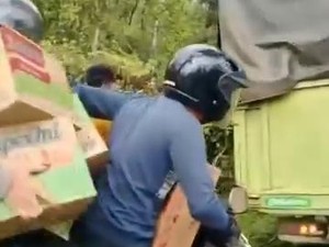 Polisi Selidiki Kasus Warga Jarah Mie Instan dari Truk di Banyuasin