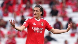 Alvaro Carreras Selangkah Lagi Berseragam Real Madrid