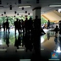 Penampakan Ribuan Gen Z Rela Antre Adu Nasib di Job Fair GOR Ciracas