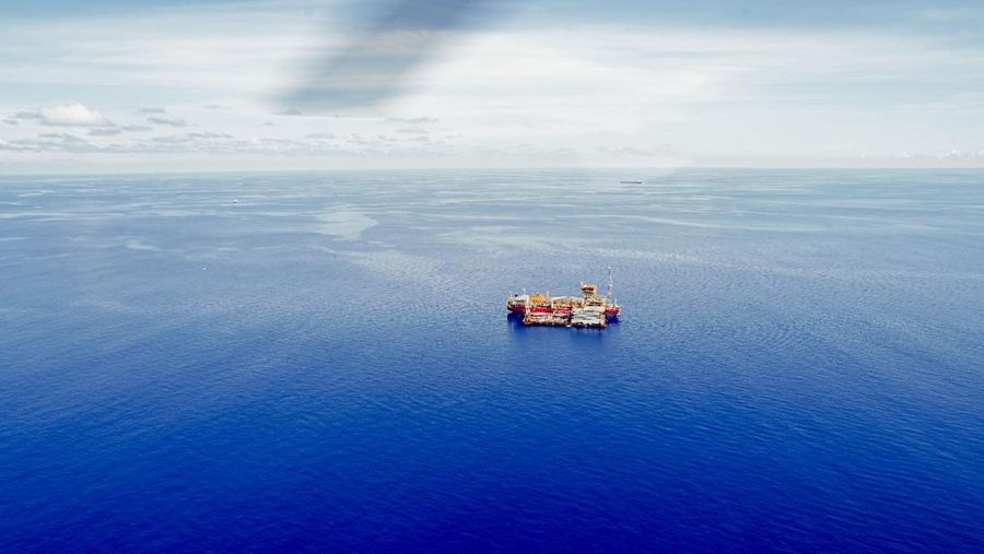 Floating Production, Storage, and Offloading (FPSO) Marlin Natuna, Lapangan Minyak Forel, PSC South Natuna Sea Block B, lepas pantai (offshore) Laut Natuna, Kepulauan Riau. (Dok. Kementerian ESDM)