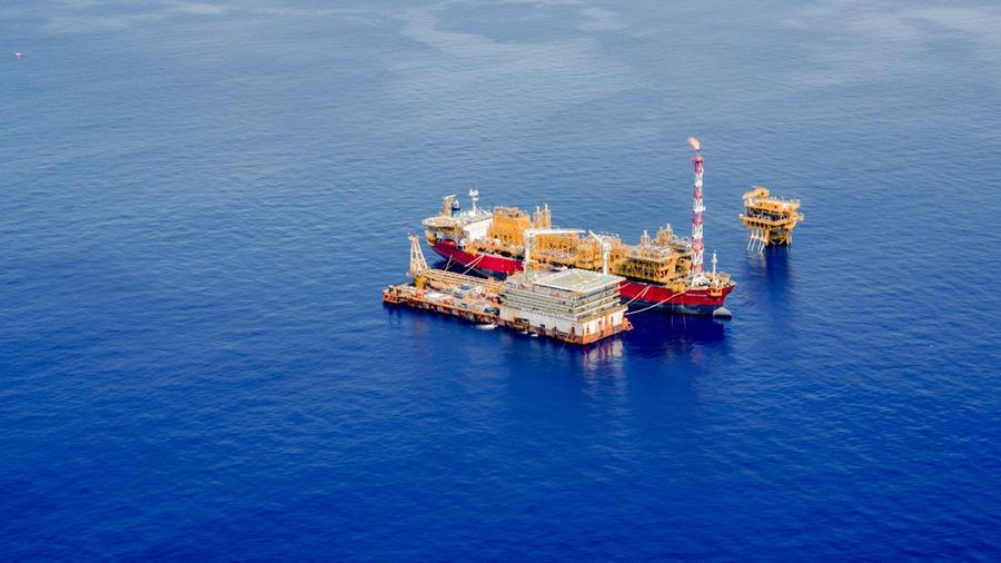 Floating Production, Storage, and Offloading (FPSO) Marlin Natuna, Lapangan Minyak Forel, PSC South Natuna Sea Block B, lepas pantai (offshore) Laut Natuna, Kepulauan Riau. (Dok. Kementerian ESDM)