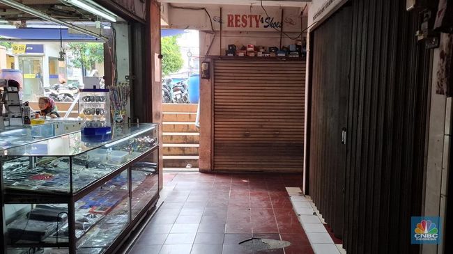 Mengungkap Borok Sepinya Pertokoan Kranji yang Buat Pembeli Kabur