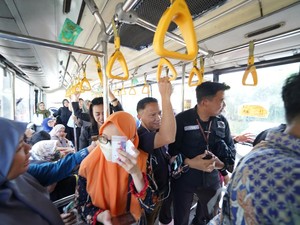 Senangnya Pelajar & Mahasiswa di Semarang Ada Layanan Kartu BRT Gratis