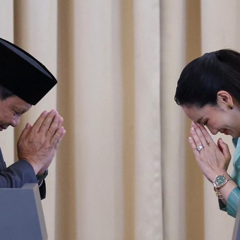 Momen Pertemuan Hangat Prabowo & PM Thailand Anak Bungsu Thaksin