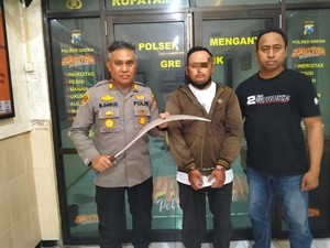 Pelaku Bacok Tetangga gegara Istri Disebut Tukang Gosip Menyerahkan Diri