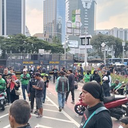 Driver Ojol Klaim Narik Malah Rugi, Begini Hitungannya