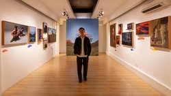 Fotografer Mikael Aldo Rilis Photobook Perdananya Prophecy