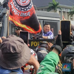 Muncul 2 Menit di Demo Ojol, Pejabat Kemenhub Mundur Tanpa Kata
