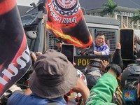 Muncul 2 Menit di Demo Ojol, Pejabat Kemenhub Mundur Tanpa Kata
